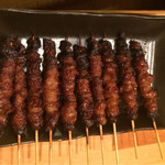 博多やきとり かわ庵 元町本店 - とりかわ黒