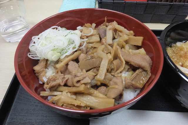 肉の日はtocの 山田うどん食堂 で パンチ丼 By Jun Chin 閉店 山田うどん食堂 五反田toc店 大崎広小路 うどん 食べログ