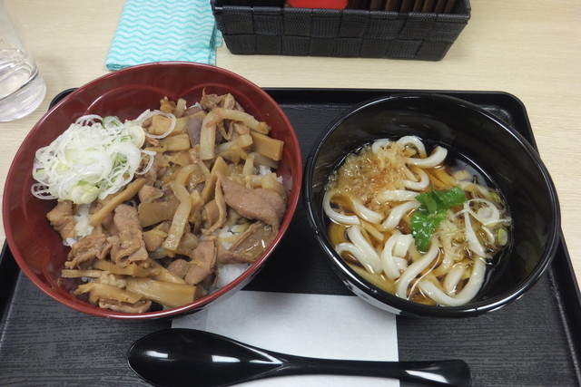 肉の日はtocの 山田うどん食堂 で パンチ丼 By Jun Chin 閉店 山田うどん食堂 五反田toc店 大崎広小路 うどん 食べログ