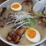ラーメン村主亭 - あぶりチャーシュー麺(850円)