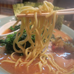 いずみ家 - 【ほうれん草＆卓上調味料を投入し啜る