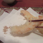 菊谷 - 海老天を藻塩で