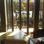 縁側にはコタツ席もあるよ