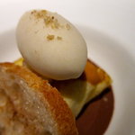 喜瀬別邸 メインダイニング ちゅらぬうじ - 洋梨アイスとマロンムースクレープ包み