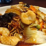 Chuugokumenhanshubouhao - 中国麺飯酒房 HAO! 浦安駅前店 五目あんかけ焼きそば 横からの眺め