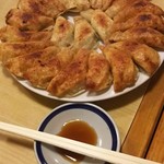 餃子 照井 - 