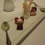 ル・マノアール・ダスティン - プティフール