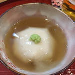 日本料理 とみやま - あったかい胡麻豆腐！胡麻の香りが堪りません。