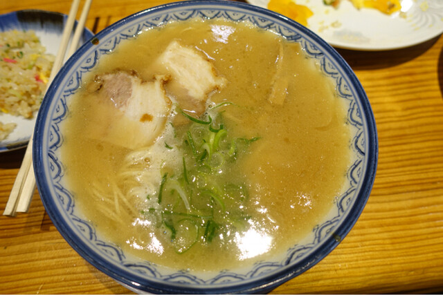 元祖赤のれん 節ちゃんラーメン 天神本店 天神 ラーメン 食べログ