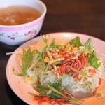 酒､タイ小皿､締めトムヤム 夜バナナ - サラダ、スープ付き