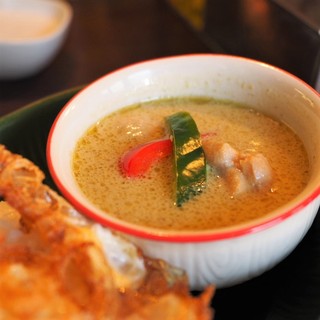 路地裏のタイ酒場 夜バナナ_1