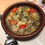 ヱビスバー - 牡蠣と広島レモンのアヒージョ