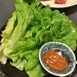 焼肉こぶた - サンチュ(\540)