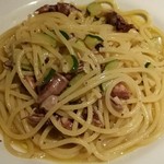 LA BOTTEGA NUOVA NAPOLI - ホタルイカとズッキーニのスパゲッティー、アンチョビソース