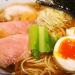 ガンコンヌードル - ガンコンラーメン(全部のせ) 950円