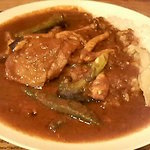 もりやま屋 - チキンとバターしめじのカレー