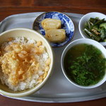 CAFE六丁目 - 御定食！海老入り天ばらごはん＆2種の小鉢＆スープ￥1500