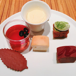 トラヤカフェ_0