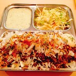 カフェと印度家庭料理 レカ 葛西本店 - ビリヤニ（ライタとサラダのセット）