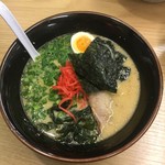 らーめん花楽 - とんこつラーメン