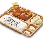 本家かまどや - 料理写真:お弁当の定番。ジューシーなカラアゲ弁当。490円