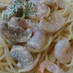 洋麺屋ピエトロ - 海老とマッシュルームのクリームソース