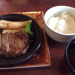 日本料理 さくら - 牛肉の陶板焼き