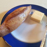 トゥールダルジャン - バゲットと発酵バター