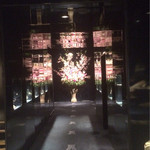 トゥールダルジャン - アプローチがとても素敵です。この先にダイニングスペースがあります。