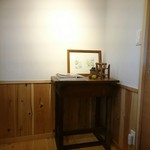 そば さるなし屋 - 内装もこだわってます