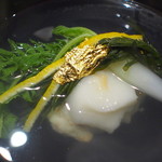 銀座 しのはら - 蛤の真薯　金箔を乗せて