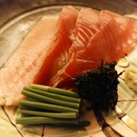 日本料理 晴山 - メジマグロ　目葱　海苔　山葵　チリ酢で頂きます