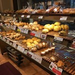 イスズベーカリー - パン達☆★★☆