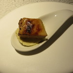 日本料理 TOBIUME - 秋茄子で2種　『とろける田楽』上はフォアグラで、下が茄子のムース。それがとっても冷たく冷やされていて。 口の中が濃厚で、とろけた～。