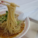 麺屋 Hulu-lu - 麺は低加水、もしかしたらかんすいは使っていないか・・・