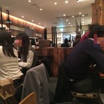 Yamagata Osake To Oryouri Daedoko - 混みあう店内（入口方向）