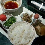 円山旬 - 「タレ、卵（おかわり可）200円+「ごはん、味噌汁？」350円？＝3,920円