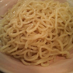 美学屋 - もちもちつやつやの太麺