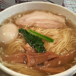 美学屋 - 塩ラーメン大盛り・味玉入り