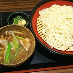 ワ ダイニング 楽 - 豚香味きのこ汁つけうどん