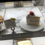 ディーン＆デルーカ マーケットストア - ケーキのショーケース