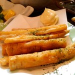 だいにんぐ とっ鶏 - ゴボウのきやさゃら揚げ