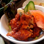 だいにんぐ とっ鶏 - 鶏唐揚げタンドリーペーストたっぷり