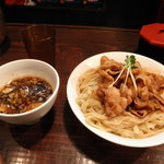 魁 肉盛りつけ麺 六代目 けいすけ 湯島店 - 肉盛りつけ麺