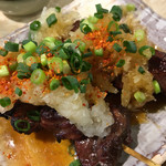 焼き鳥 てつ屋 - 牛ハラミおろしポン酢串。