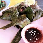 Suda Restaurant - Deep-fried marinated chicken wrapped in pandan leaf　120バーツ