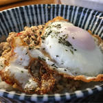 くりやらーめん - タイ風ガパオライス丼