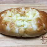 パン工房 アンマローネ - シンプルな「チーズパン」！！