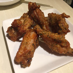 クワトロチンクエ - 鶏のスペアリヴピリ辛フリット(300円)