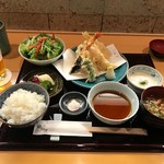 天ぷら御膳（１６００円）